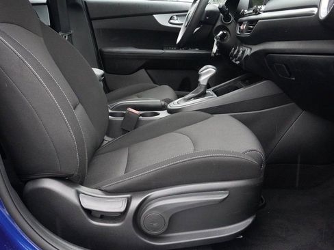 Used 2023 Kia Forte LXS FWD image 19