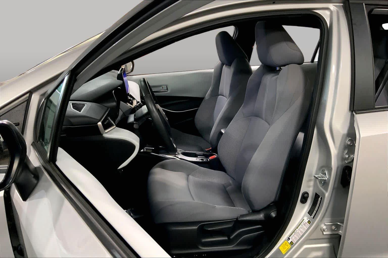 Certified 2024 Toyota Corolla SE w/ SE Premium Package FWD image 8