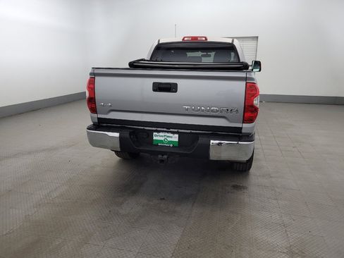 Used 2014 Toyota Tundra SR5 w/ SR5 Upgrade Package image 7