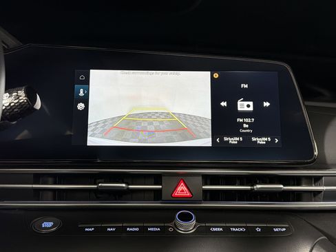 Used 2025 Hyundai Elantra SEL FWD image 26