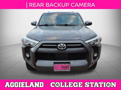 Used 2021 Toyota 4Runner SR5 image 10