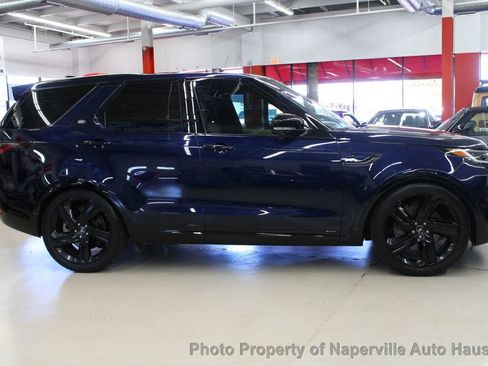 Used 2022 Land Rover Discovery HSE R-Dynamic AWD/4WD image 8