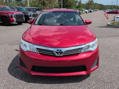 Used 2012 Toyota Camry FWD image 9