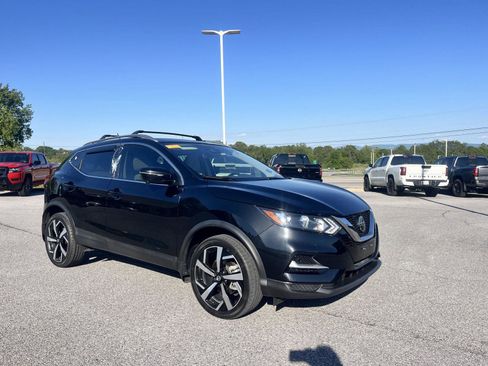 Used 2021 Nissan Rogue Sport SL AWD/4WD image 1
