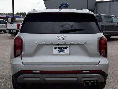 Used 2023 Hyundai Palisade Limited FWD image 5