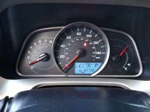 Used 2015 Toyota RAV4 LE image 16