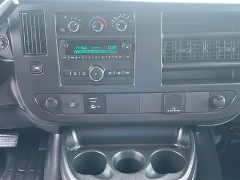 Used 2023 GMC Savana 2500 w/ Driver Convenience Package image 21