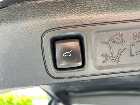 Used 2020 Ford Expedition XLT w/ Equipment Group 202A RWD image 47