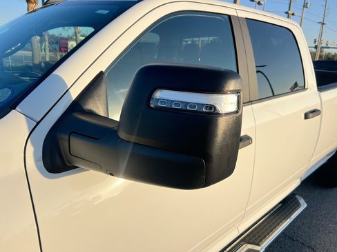 Used 2024 RAM 3500 Big Horn image 12