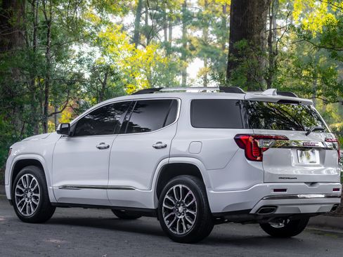 Used 2021 GMC Acadia Denali w/ Denali Technology Package FWD image 51