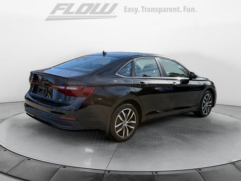 New 2026 Volkswagen Jetta SE image 7