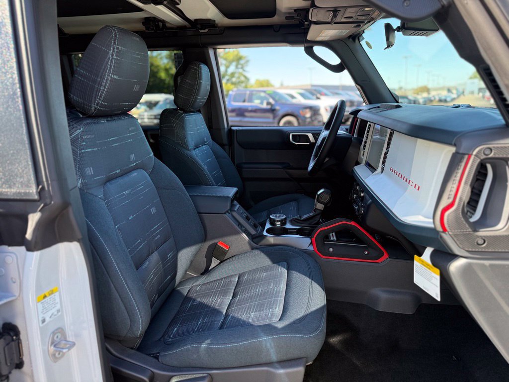 New 2026 Ford Bronco Heritage Edition AWD/4WD image 14