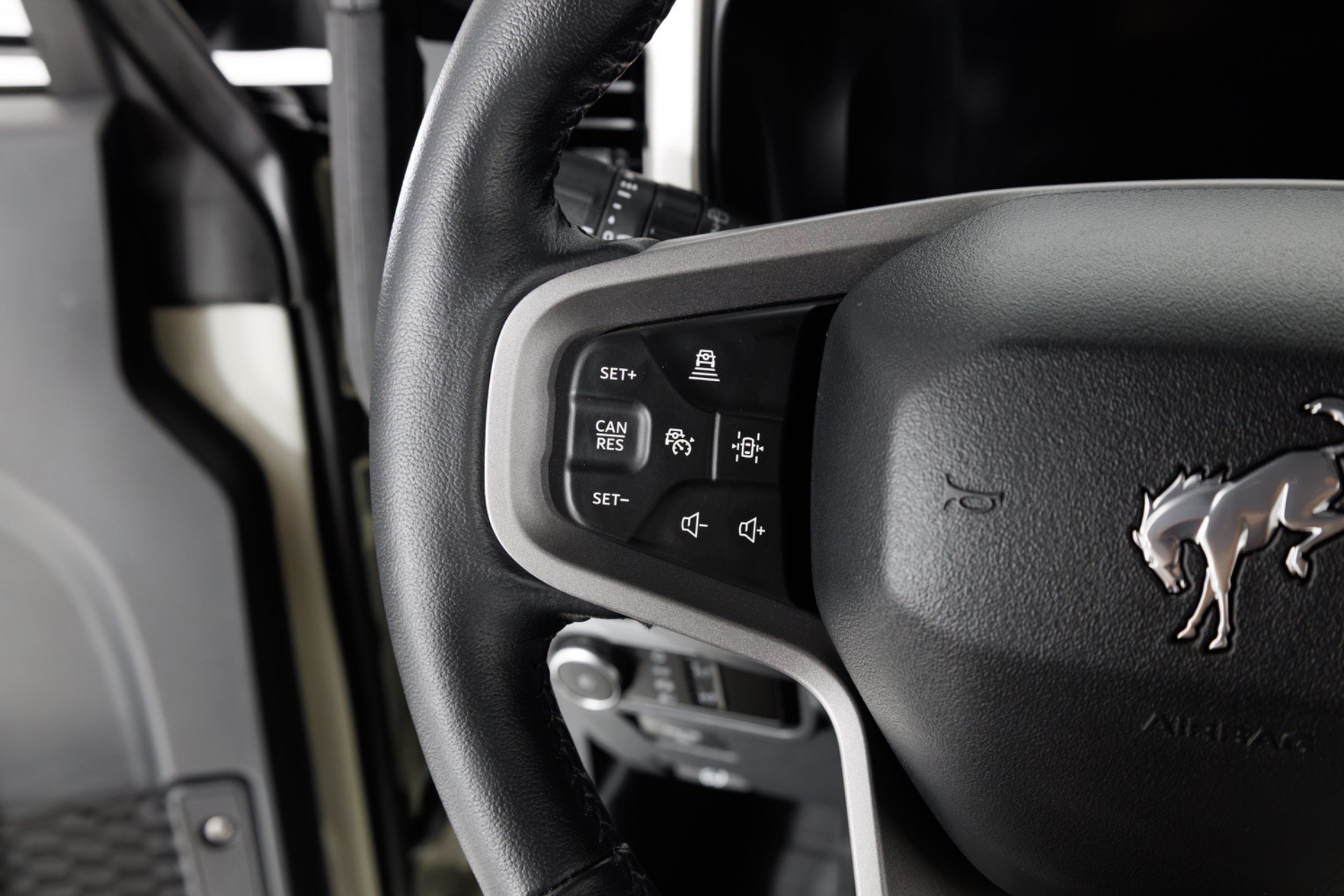 Used 2025 Ford Bronco Outer Banks AWD/4WD image 20