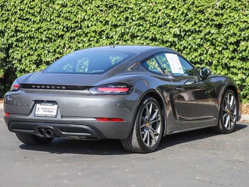 Used 2021 Porsche 718 Cayman RWD image 6