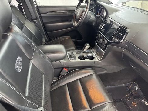 Used 2020 Jeep Grand Cherokee Overland image 26