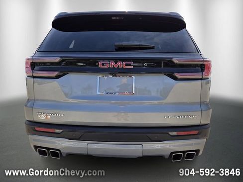 Used 2026 GMC Acadia Elevation w/ Elevation Premium Package image 4