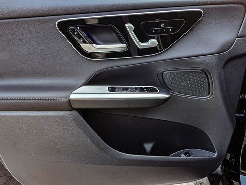 New 2026 Mercedes-Benz GLC 300 4MATIC image 11