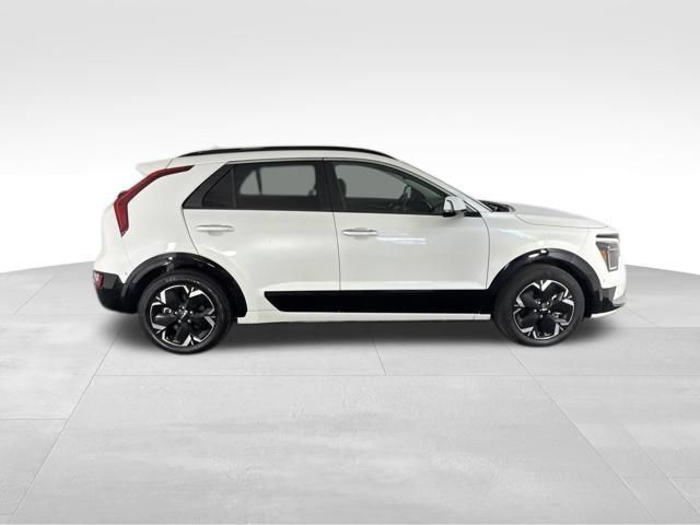 Certified 2023 Kia Niro Wave FWD image 6