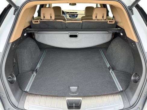 Used 2018 Cadillac XT5 Platinum AWD/4WD image 21
