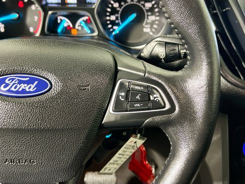 Used 2018 Ford Escape SEL w/ Ford Safe & Smart Package image 19