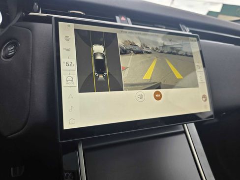 Certified 2025 Land Rover Range Rover Velar Dynamic SE image 29