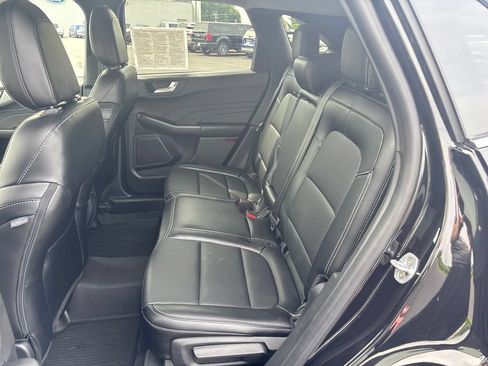 Certified 2024 Ford Escape Platinum AWD/4WD image 23