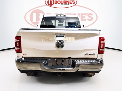 Used 2022 RAM 3500 Laramie AWD/4WD image 10