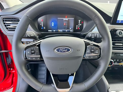 Used 2024 Ford Escape Active w/ Cold Weather Package FWD image 13