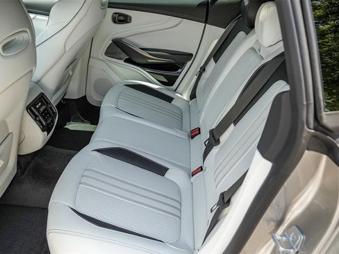 New 2025 Aston Martin DBX 707 image 39