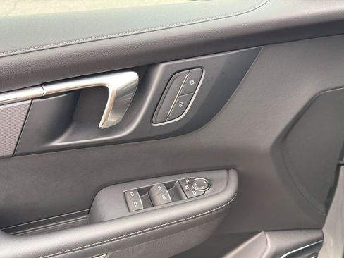 Used 2025 Buick Enclave Sport Touring FWD image 14