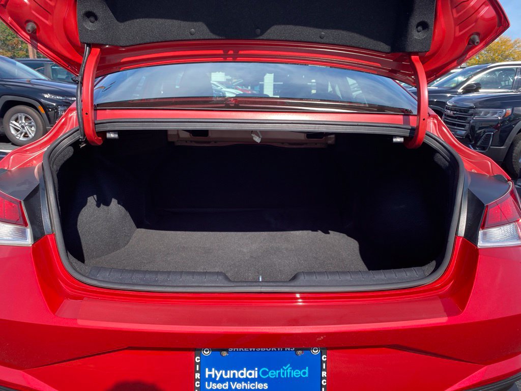 Certified 2023 Hyundai Elantra SEL w/ Convenience Package FWD image 16