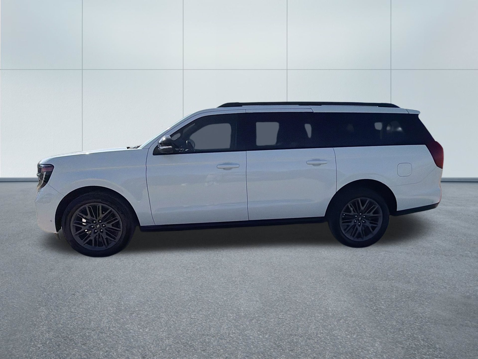 Used 2025 Ford Expedition Max Platinum w/ Stealth Performance Package AWD/4WD image 10
