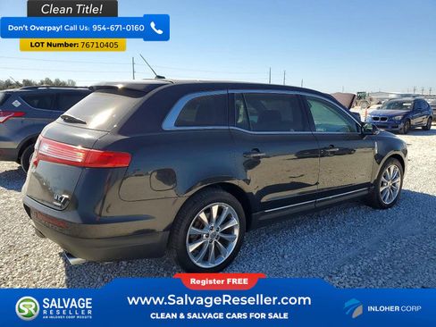 Used 2010 Lincoln MKT AWD image 4