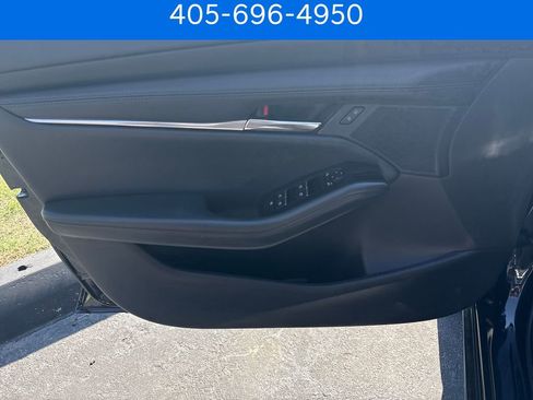 Used 2025 MAZDA MAZDA3 s FWD image 4