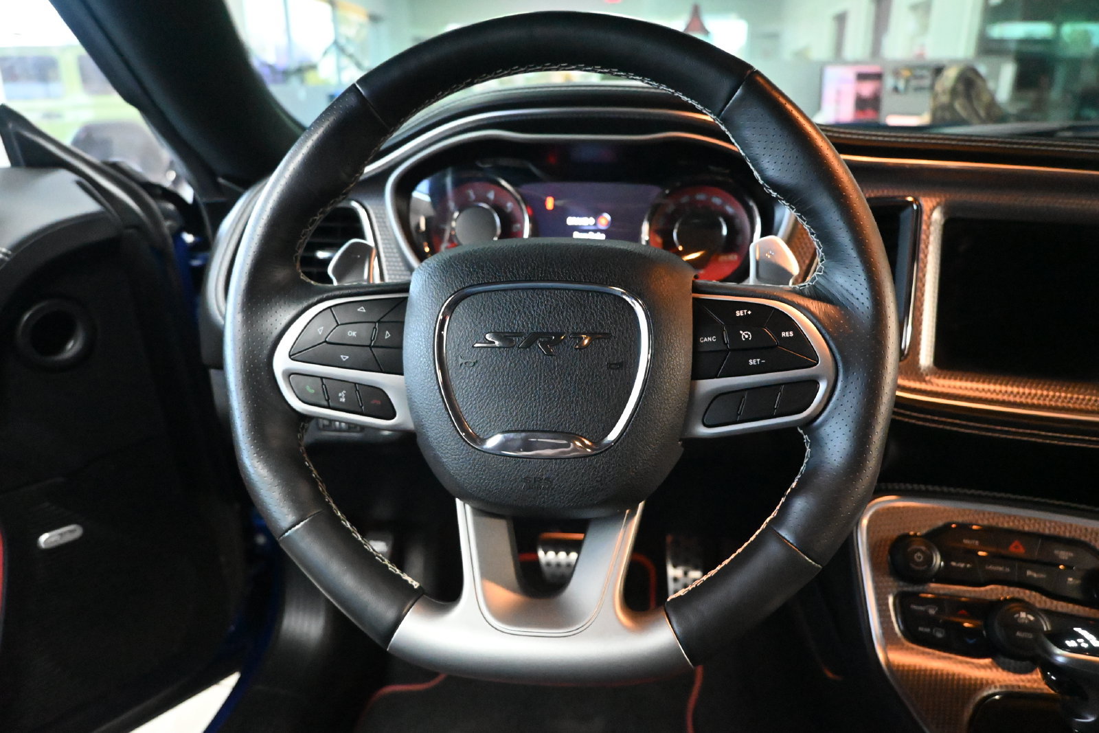 Used 2022 Dodge Challenger SRT Hellcat RWD image 24