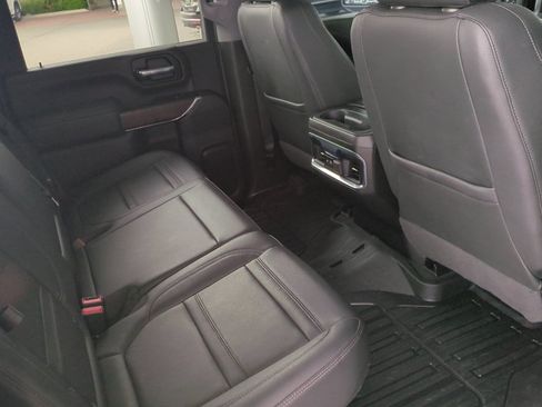 Used 2022 GMC Sierra 3500 Denali AWD/4WD image 17