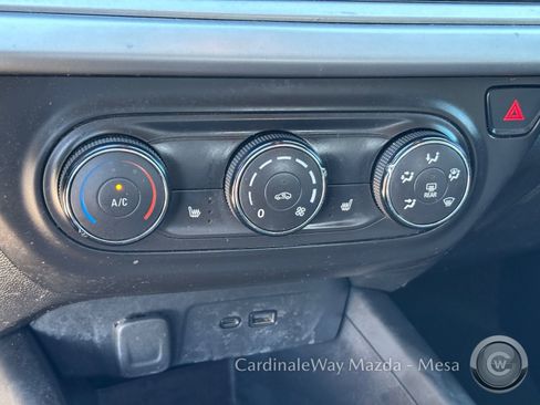 Used 2024 Chevrolet Trax LS w/ LS Convenience Package image 25