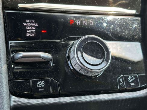 Used 2023 Jeep Grand Cherokee 4WD 4xe w/ Luxury Tech Group II image 28