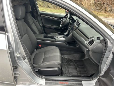 Used 2017 Honda Civic Sport image 22