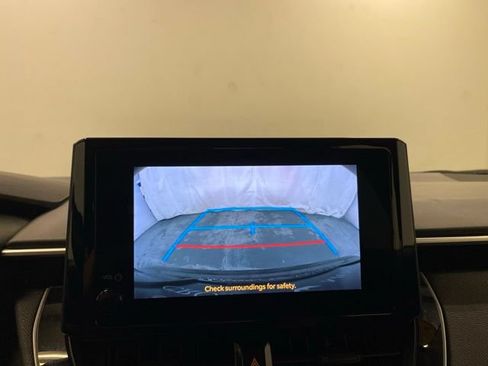 Used 2023 Toyota Corolla LE FWD image 11