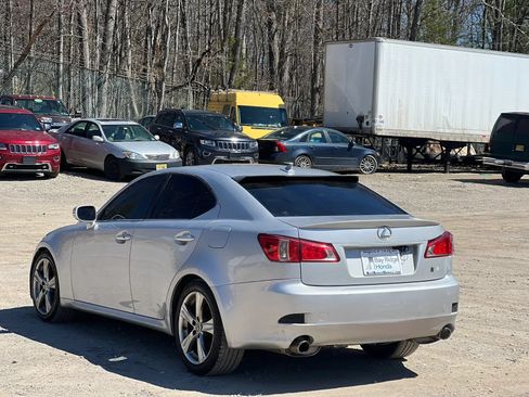 Used 2011 Lexus IS 250 w/ Premium Pkg Value Edition RWD image 4