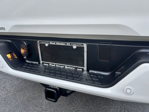 Used 2025 Chevrolet Colorado LT w/ Advanced Trailering Package RWD image 58