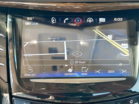 Used 2018 Cadillac Escalade Luxury image 14