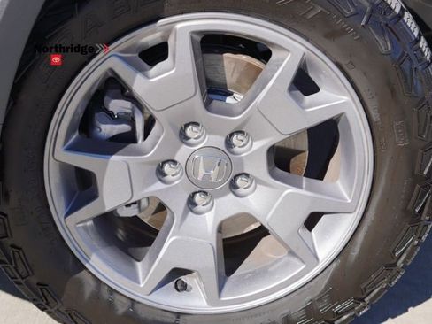 Used 2025 Honda Passport TrailSport image 12