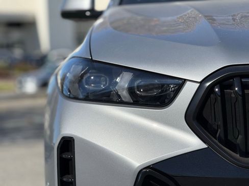New 2026 BMW X6 xDrive40i image 13