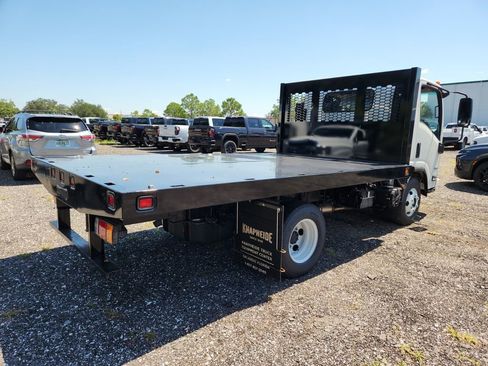 New 2024 Chevrolet Low Cab Forward RWD image 10