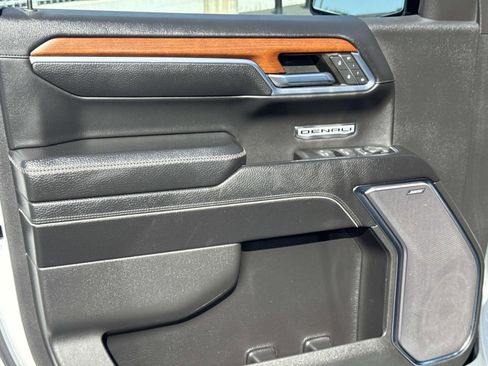 Used 2023 GMC Sierra 1500 Denali w/ Technology Package image 20