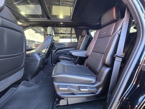 Used 2021 Cadillac Escalade Premium Luxury w/ Driver Assist Tech Package image 16