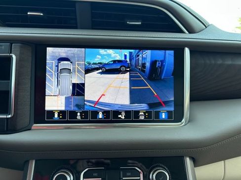 Used 2021 GMC Yukon Denali w/ Denali Premium Package AWD/4WD image 49