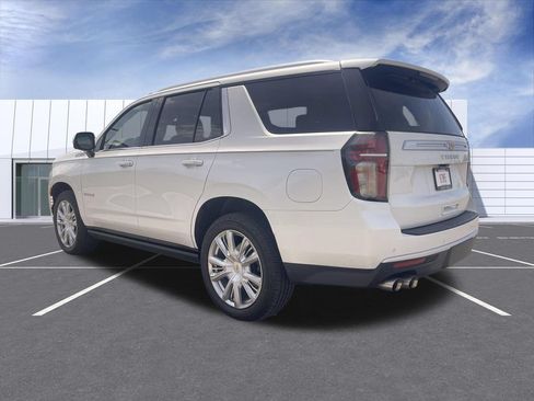 Used 2022 Chevrolet Tahoe High Country AWD/4WD image 6